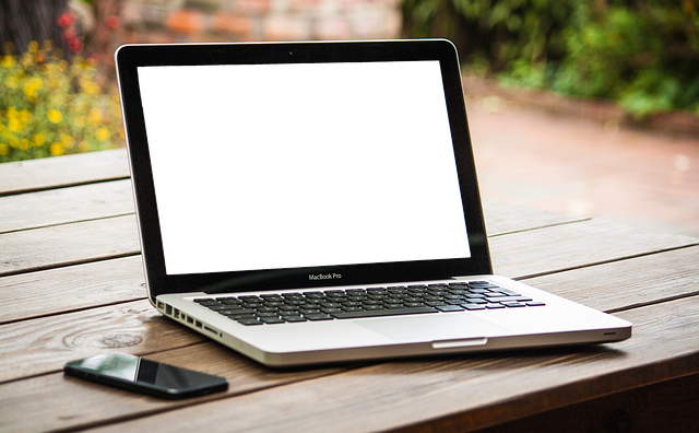 Amazonで「配送に不適格な素材が含まれています」と出る原因と解決策